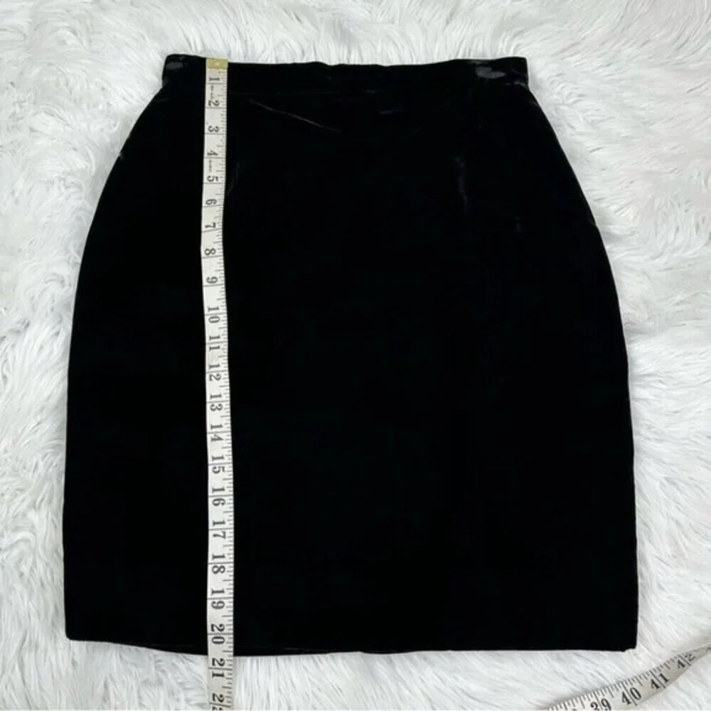 Valentino Studio‎ Black Velvet Pencil Skirt Vintage Made in Italy W27 Hemmed